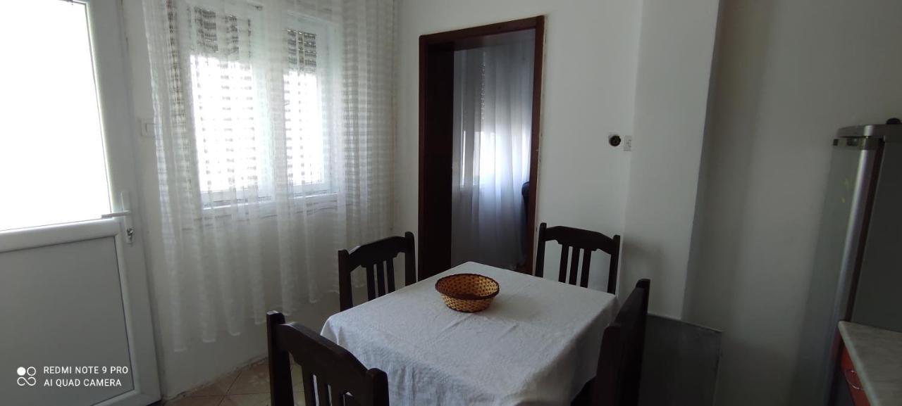 Apartmani Banatski Konak Zrenjanin Ngoại thất bức ảnh